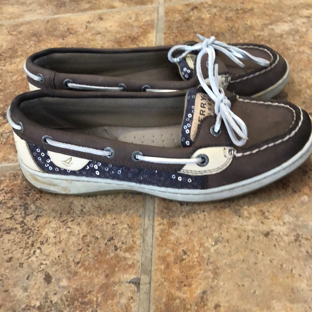 Sperry topsiders